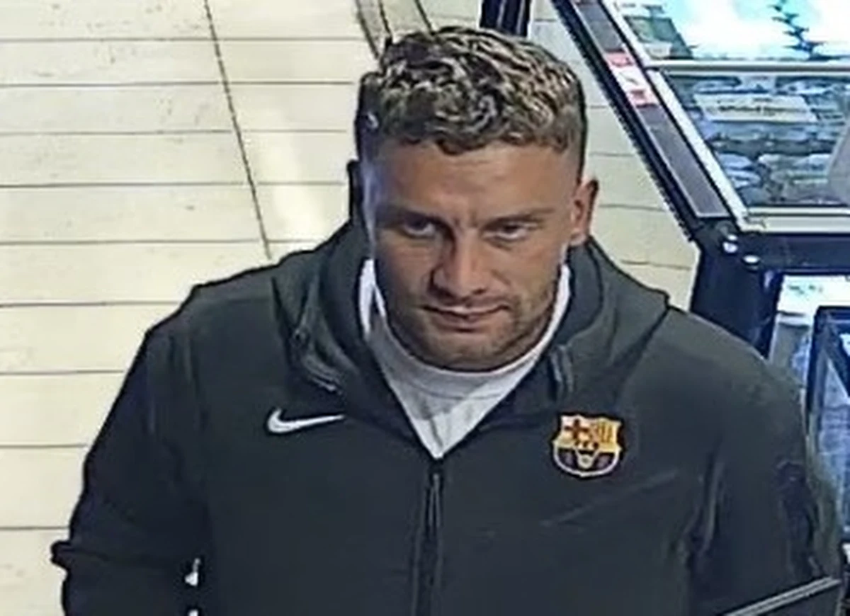 Duńska policja wydała list gończy za Polakiem Michałem Tomaszem Kąpickim. 30-latek jest podejrzewany zabójstwo innego obywatela Polski. Do zbrodni doszło na początku roku w hotelu w Brøndby. 