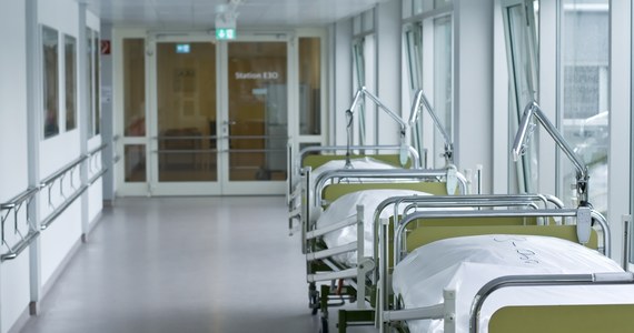 41-latek zaatakował nożem pacjentkę szpitala w Zgierzu. Mężczyzna został zatrzymany. Grozi mu dożywocie. 
