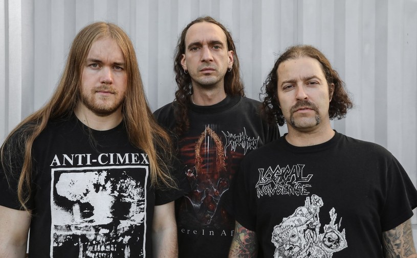 "To nasz najbardziej agresywny, a zarazem najbardziej melodyjny album" - o swojej trzeciej płycie mówią deathmetalowcy z kalifornijskiego Necrot. Co już wiemy o "Lifeless Birth"?