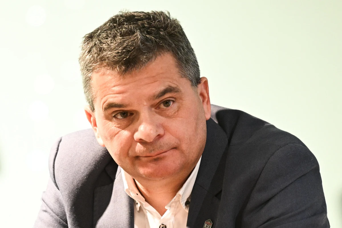 Prokurator Dariusz Korneluk jest kandydatem na prokuratora krajowego wyłonionym po wysłuchaniach przed zespołem wiceminister sprawiedliwości Marii Ejchart. Do konkursu zgłosiło się pięcioro kandydatów. 