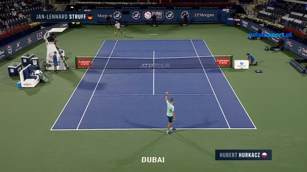 Skrót meczu 1. rundy turnieju ATP w Dubaju Hubert Hurkacz - Jan-Lennard Struff 7:6 (7-5), 6:7 (4-7), 7:6 (8-6).