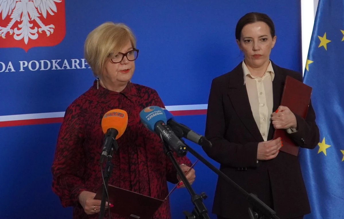 Podkarpacie otrzyma dodatkowe pieniądze na przewóz autobusowy. Przekazana przez Ministra Infrastruktury dotacja wynosi 5,1 mln zł. Pieniądze mają trafić na podkarpacki Fundusz Rozwoju Przewozów Autobusowych.​ W ramach pierwszego naboru na 2024 rok dopłaty uzyskało początkowo 46 organizatorów transportu, a ich łączna wartość to niemalże 80 mln zł.