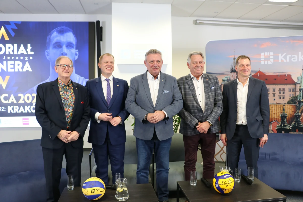 21. edycja siatkarskiego Memoriału Huberta Jerzego Wagnera odbędzie się w dniach 12-14 lipca w Tauron Arenie Kraków. Rywalami Polaków będą Niemcy i Słoweńcy. Czwarty uczestnik zostanie ogłoszony w późniejszym terminie.