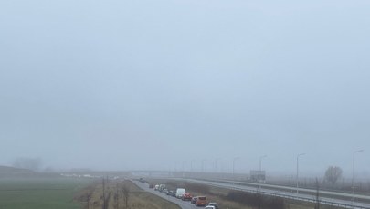 Rolnicze protesty na Pomorzu. Na drodze objazdowej dachował samochód