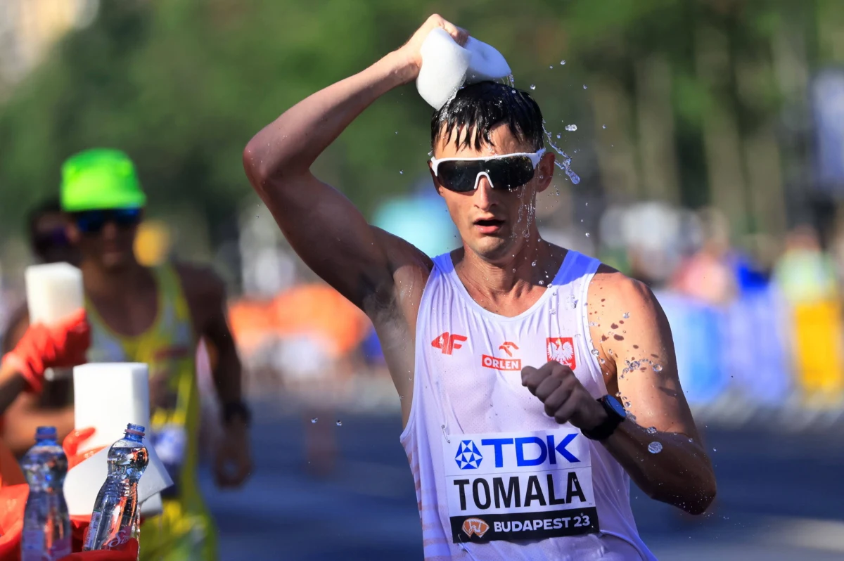 Duże zmiany czekają chodziarzy, którzy wystąpią latem na igrzyskach olimpijskich w Paryżu. Zawodnicy zostali o nich poinformowani zaledwie rok temu. Będą się ścigać na dystansach krótszych, a to znaczy, że będą maszerować szybciej. Jak się przestawić? O tym opowiedział nam mistrz olimpijski w chodzie na 50 kilometrów z Tokio, Dawid Tomala.