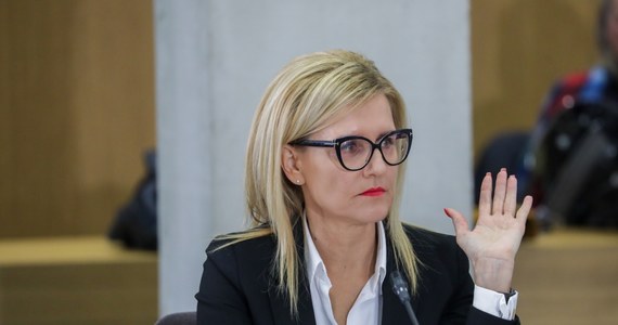 Będzie wniosek o przeprowadzenie konfrontacji między prokuratorkami Ewą Wrzosek i Edytą Dudzińską. Takim stwierdzeniem zakończyła się dzisiejsza praca sejmowej komisji śledczej, która wyjaśnia wybory korespondencyjne. Zeznania świadków wzajemnie się wykluczają. 