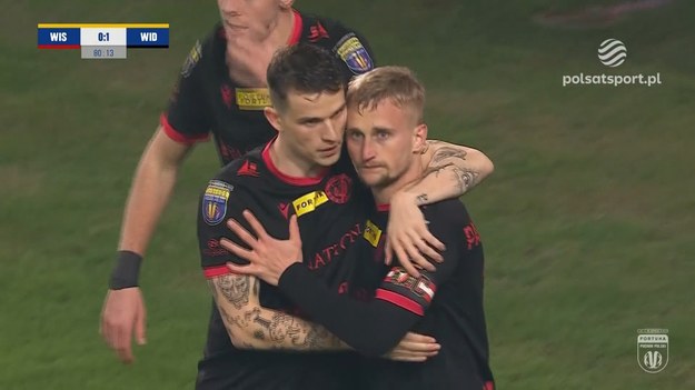 Widzew Łódź objął prowadzenie w meczu z Wisłą Kraków w ćwierćfinale Fortuna Pucharu Polski. Gola w 80. minucie strzelił uderzeniem z rzutu karnego Bartłomiej Pawłowski.

Fortuna Puchar Polski oglądaj w Polsat Sport oraz na  Polsat BOX Go   Oglądaj wygodnie gdziekolwiek chcesz: na komputerze, na tablecie, na smartfonie, na Smart TV.
W tekście zawarto link serwisu partnerskiego

