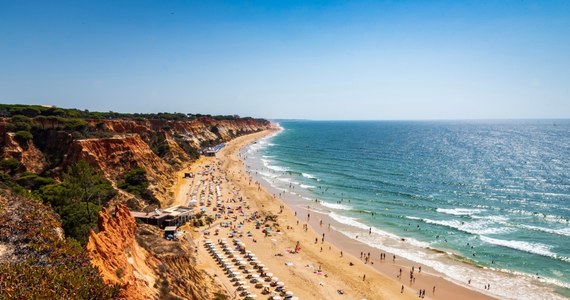 Położona w regionie Algarve, na południu Portugalii, plaża Falesia została uznana za najpiękniejszą na świecie w konkursie organizowanym przez wyspecjalizowany w ofertach turystycznych portal Tripadvisor.