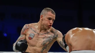 Polski bokser efektownie nokautuje, jest krok od dużej walki? Zwycięstwa przed czasem budują Bednarka