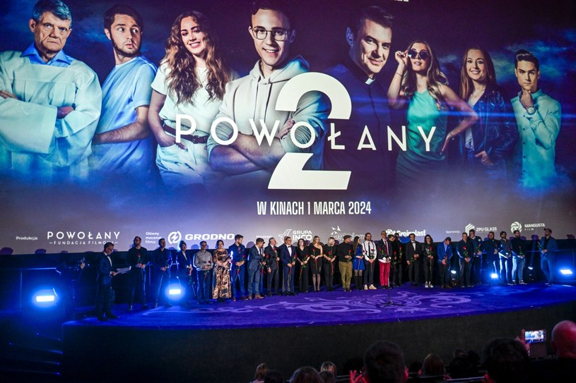 "Powołany 2" to kontynuacja internetowego hitu, który do tej pory obejrzało na YouTubie 4 miliony osób. Film powstał w dużej mierze dzięki zbiórce społecznościowej. W najbliższy piątek, 1 marca, tytuł zadebiutuje na ekranach polskich kin.