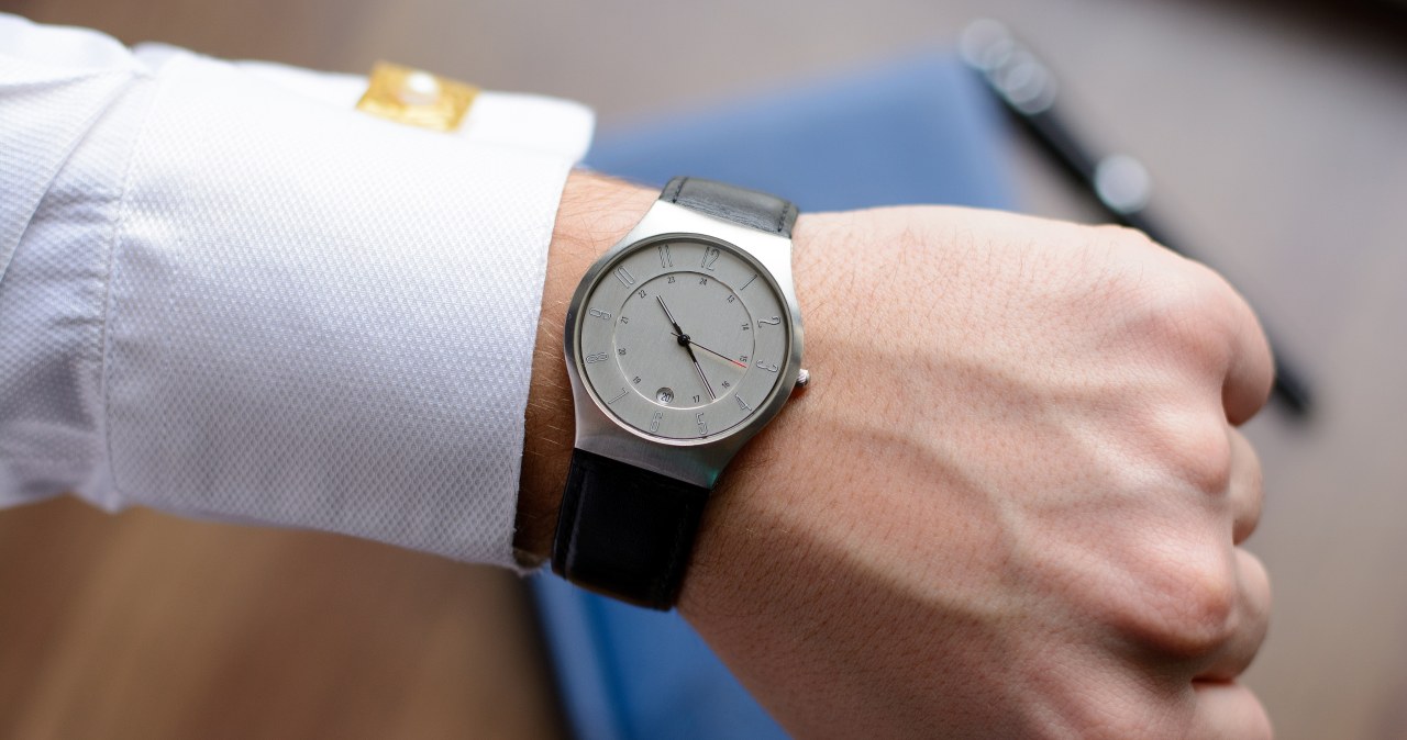 Inspektorzy sprawdzają dokumenty. Za brak zmiany czasu można zapłacić