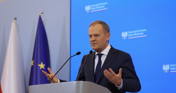 "Jestem w stanie wynegocjować w Brukseli zmianę stanowiska UE, jeśli chodzi o wolny handel z Ukrainą, ale także jeśli chodzi o sankcje czy embargo na produkty rolne rosyjskie, białoruskie oraz o przepisy Zielonego Ładu" - powiedział premier Donald Tusk po rozmowach z rolnikami. Jak mówił jeden z nich, "żadne konkrety nie padły, 6 marca wracamy na akcję protestacyjną do Warszawy".