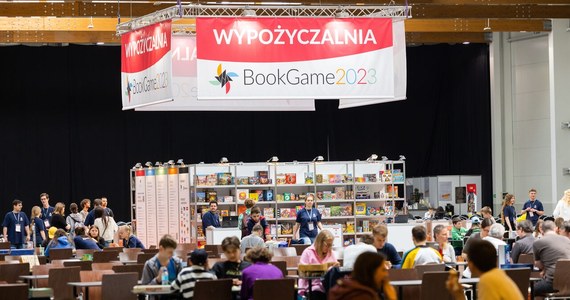 118 wystawców, 1000 tytułów do wypróbowania i 3 dni dobrej zabawy - tak zapowiada się Festiwal i Targi Gier Planszowych BookGame. To największa w Polsce impreza dla pasjonatów planszówek, a początek już dzisiaj.

