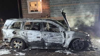 Pogróżki i podpalenie auta z dokumentami działacza PO? Policja prowadzi śledztwo