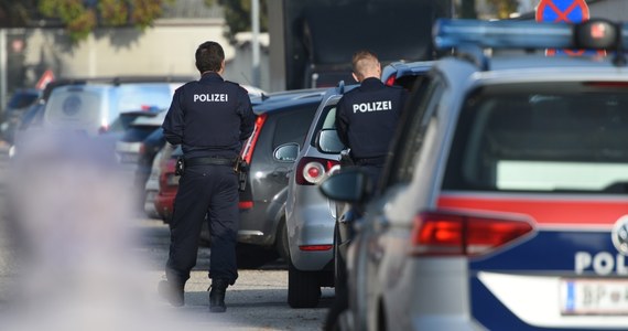 W nocy z czwartku na piątek w kraju związkowym Dolna Saksonia w Niemczech zostały zastrzelone cztery osoby. Wśród ofiar znalazło się dziecko. Sprawcą jest żołnierz Bundeswehry, który sam oddał się w ręce policji po popełnieniu przestępstwa – poinformowała agencja dpa.