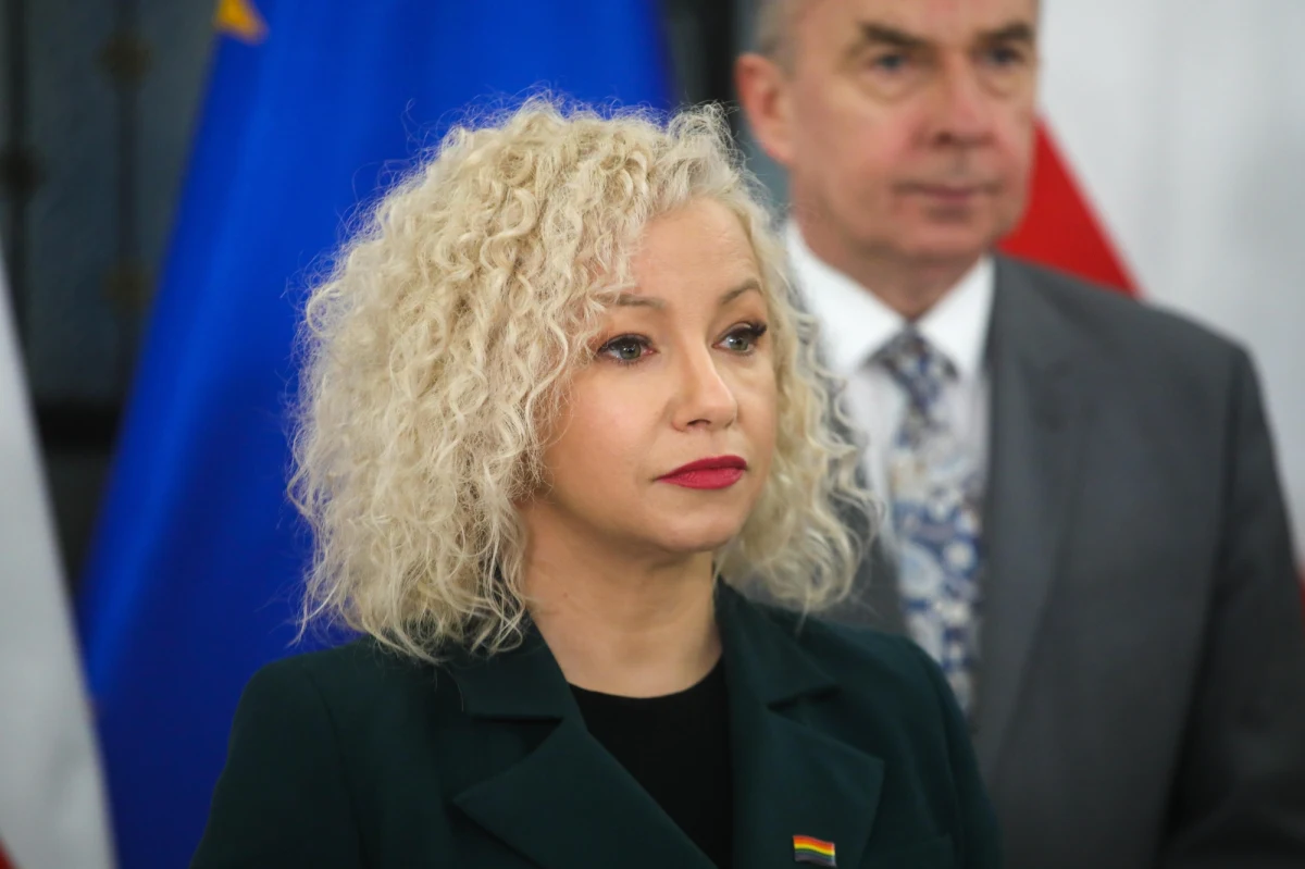 Ministra ds. równości Katarzyna Kotula zapowiedziała, że Lewica "za chwilę" zaprezentuje ustawę o związkach partnerskich. Dodała, że na ukończeniu są także prace nad penalizacją "mowy nienawiści".