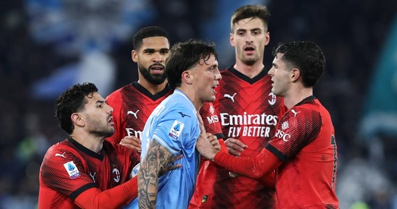 ​Piłkarze Lazio Rzym przegrali u siebie z AC Milan 0:1 w 27. kolejce włoskiej ekstraklasy, a spotkanie kończyli w ósemkę. 

