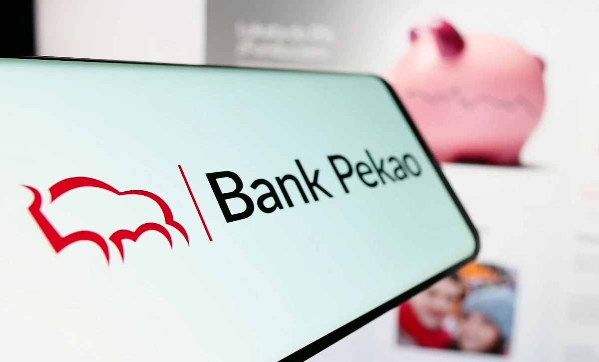 Klienci banku Pekao S.A. zgłaszali dziś problemy z dostępnością do niektórych usług. Po godz. 15:00 rzecznik banku przekazał, że wszystkie usługi działają już poprawnie.