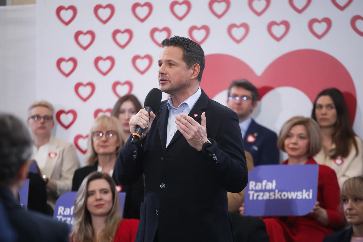​Wiceprzewodniczący PO Rafał Trzaskowski powiedział w sobotę, że należy odbudować samorząd i zakończyć erę PiS, który "niszczył samorząd". Podkreślił, że we współpracy koalicja ma szansę na zwycięstwo "we wszystkich regionach, województwach, w miastach miasteczkach i na polskiej wsi".