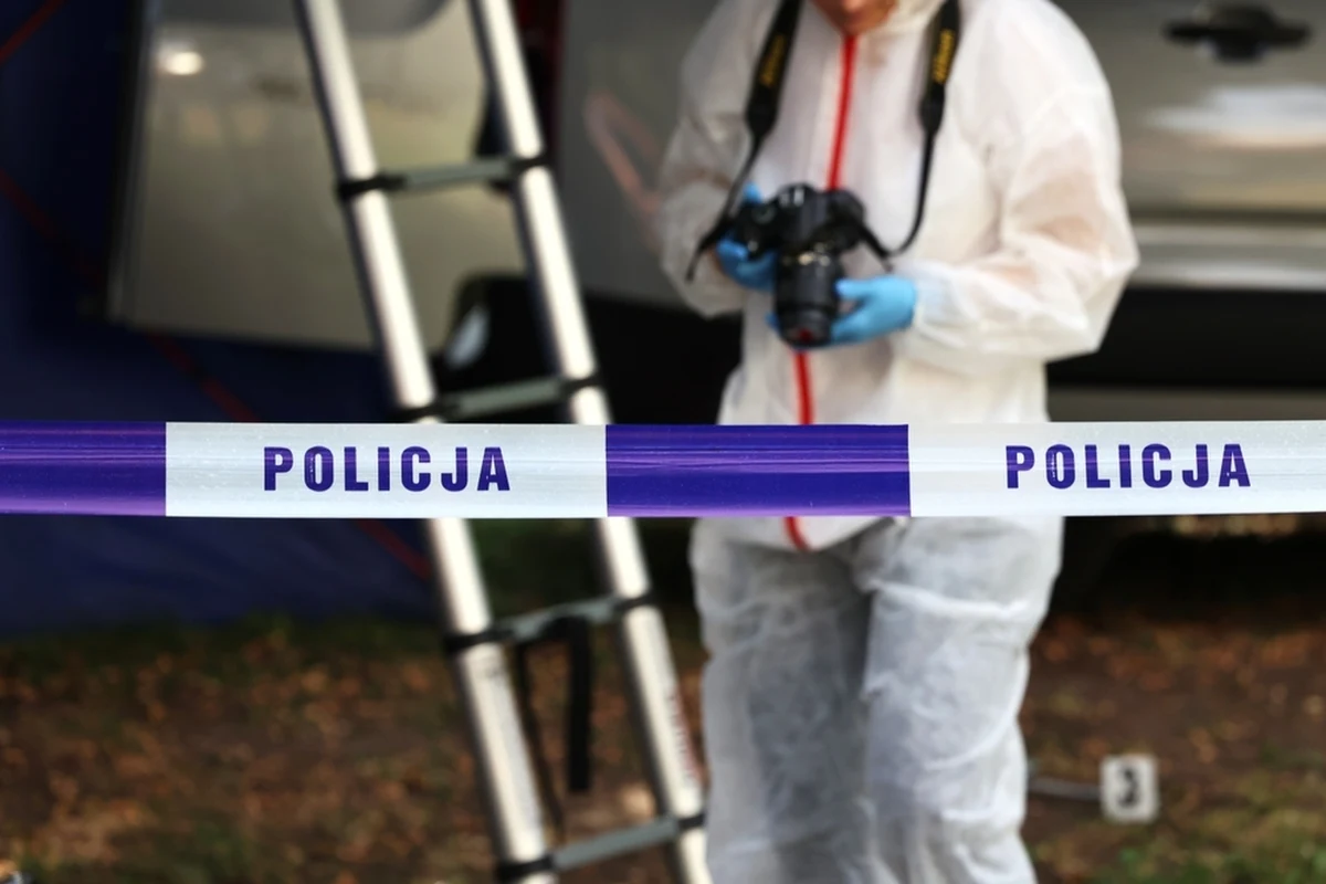 W jednym z mieszkań w dolnośląskim Chocianowie odnaleziono w niedzielę zwłoki 62-letniej kobiety. Policja przekazała, że zdarzenie miało charakter kryminalny, mowa więc o zabójstwie.