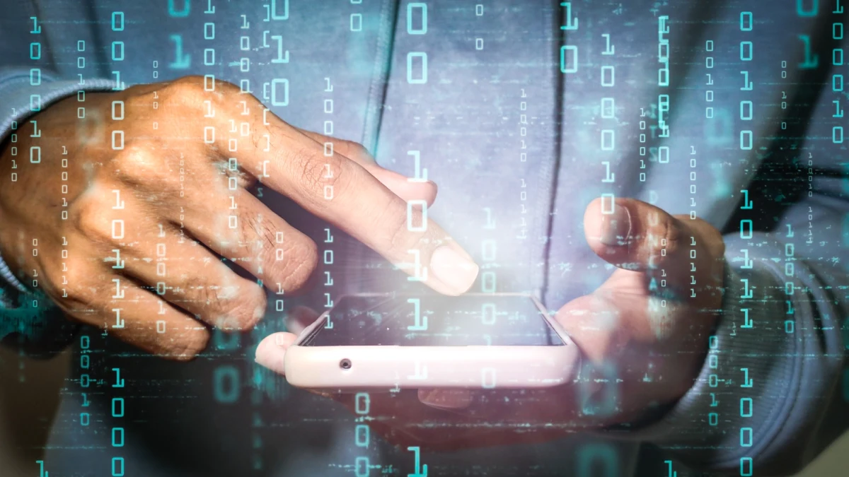 Prokuratura Krajowa zakupiła za 15 mln złotych system o nazwie Hermes - wynika z ustaleń "Gazety Wyborczej". Oprogramowanie – jak twierdzi - ma być jeszcze bardziej zaawansowane niż Pegasus. Zastępca Prokuratora Generalnego Michał Ostrowski zaprzecza, by oprogramowanie było wykorzystywane do pracy operacyjnej. "Działa ono na zasadzie bardzo zaawansowanej wyszukiwarki internetowej, pozyskującej dane powszechnie dostępne w internecie. Jest to więc narzędzie OSINT-owe z zakresu analizy kryminalnej" - zaznaczył. Sprawą ma zająć się komisja śledcza ds. Pegasusa. Prokuratura zapowiada czynności procesowe.