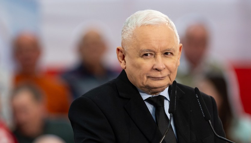  Kaczyński zostaje. Marzy, że PiS nagle zrobi furorę. Realny scenariusz?