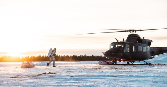 W norweskiej części Arktyki, w pobliżu granicy z Rosją, rozpoczęły się w ćwiczenia wojskowe Nordic Response państw NATO oraz Szwecji. W trakcie dwutygodniowych manewrów szwedzkie siły zbrojne zintegrują się z systemami Sojuszu Północnoatlantyckiego. Celem ćwiczeń jest przygotowanie się do ewentualnych działań wojskowych na dalekiej północy. 