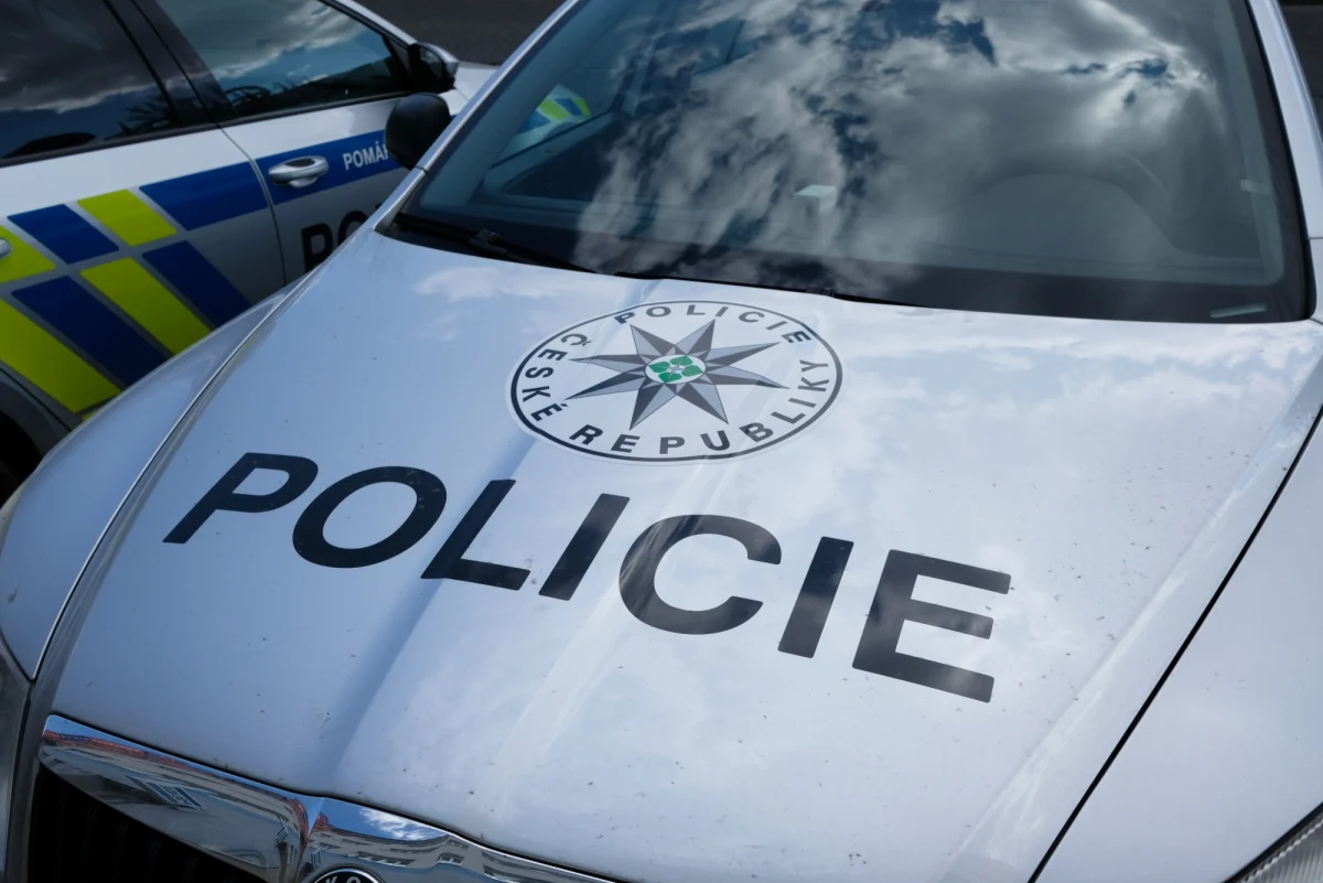 Ścigany 3 listami gończymi 42-letni Marek M. został zatrzymany w czeskim Nachodzie. Krakowska policja poszukiwała mężczyzny od października zeszłego roku w związku ze stosowaniem przez niego przemocy wobec najbliższych oraz znieważaniem i naruszeniem nietykalności funkcjonariuszy.