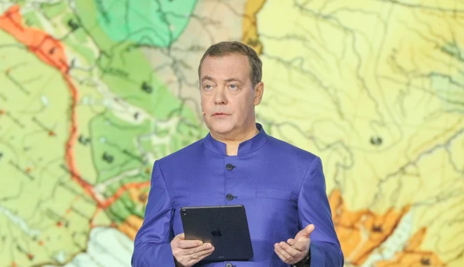 Dmitrij Miedwiediew pokazał absurdalną mapę. Polskie MSZ odpowiada 