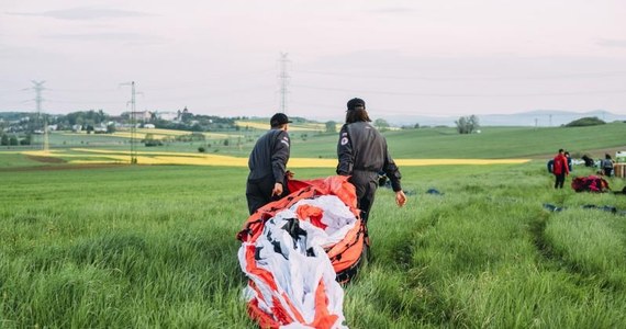 Radiosondy, czyli balony meteorologiczne wypuszczane są codziennie z ok. 1300 stacji aerologicznych na świecie. Ponieważ wznoszą się na wysokość ponad 30 km zdarza się, że wlatują do innego kraju. W Polsce znajdowane były m.in. balony niemieckie, litewskie i rosyjskie. W ciągu ostatnich 48 godzin szczątki trzech balonów meteorologicznych znajdywane były na terenie województwa warmińsko-mazurskiego.  