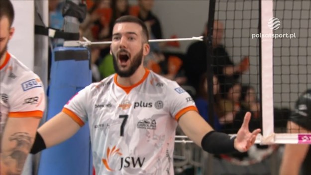 Fragmenty meczu Jastrzębski Węgiel – Bogdanka LUK Lublin 3:0 (25:21, 25:15, 25:23) - siatkówka, PlusLiga 2024 - 24. kolejka.

