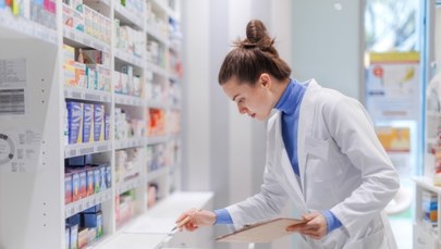 Wiemy, ilu leków brakuje w aptekach. Co mają robić pacjenci?