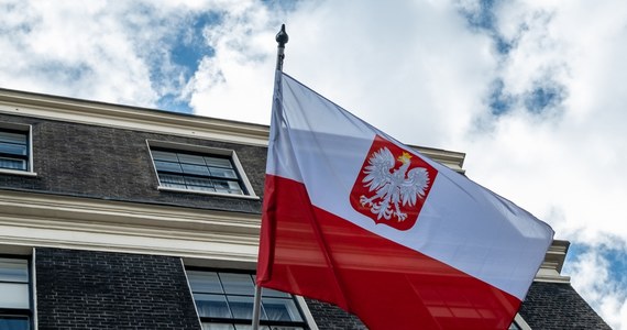 W tym miesiącu Komisja Europejska skontroluje dwa polskie konsulaty - w Chinach i na Filipinach - dowiedziała się dziennikarka RMF FM w Brukseli. Kontrole te mają związek z tzw. aferą wizową i były zapowiedziane przez Brukselę w lutym podczas debaty w PE na temat tej afery.