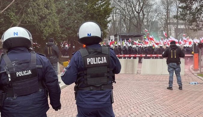 Pilne oświadczenie policji po proteście. "Oczywiste naruszenie prawa"