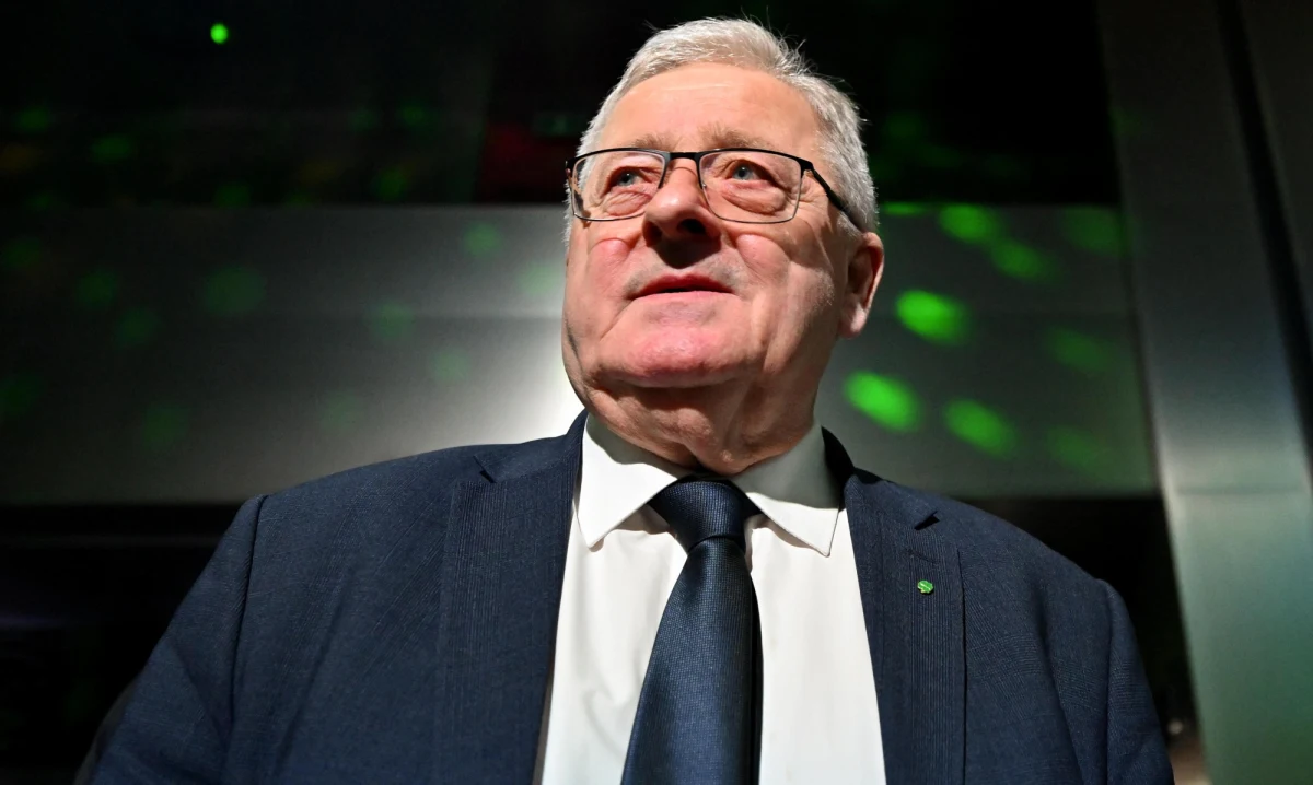 ​Na sobotę zaplanowane jest spotkanie premiera Donalda Tuska i ministra rolnictwa i rozwoju wsi Czesława Siekierskiego z protestującymi rolnikami. Jakie jest nastawienie w rządzie przed rozmowami? "Mamy pewne propozycje dla rolników. Potrzebny będzie kompromis z obu stron" - powiedział w piątek szef resortu rolnictwa.