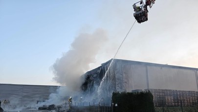 Duży pożar fabryki w Polance pod Myślenicami