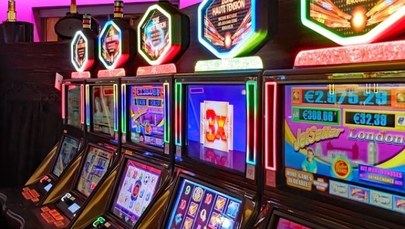 Służby zlikwidowały nielegalny salon gier hazardowych w Malborku