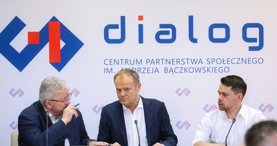 Premier Donald Tusk spotkał się dziś z przedstawicielami protestujących rolników. Rozmowy nie przyniosły przełomu ani porozumienia. 
