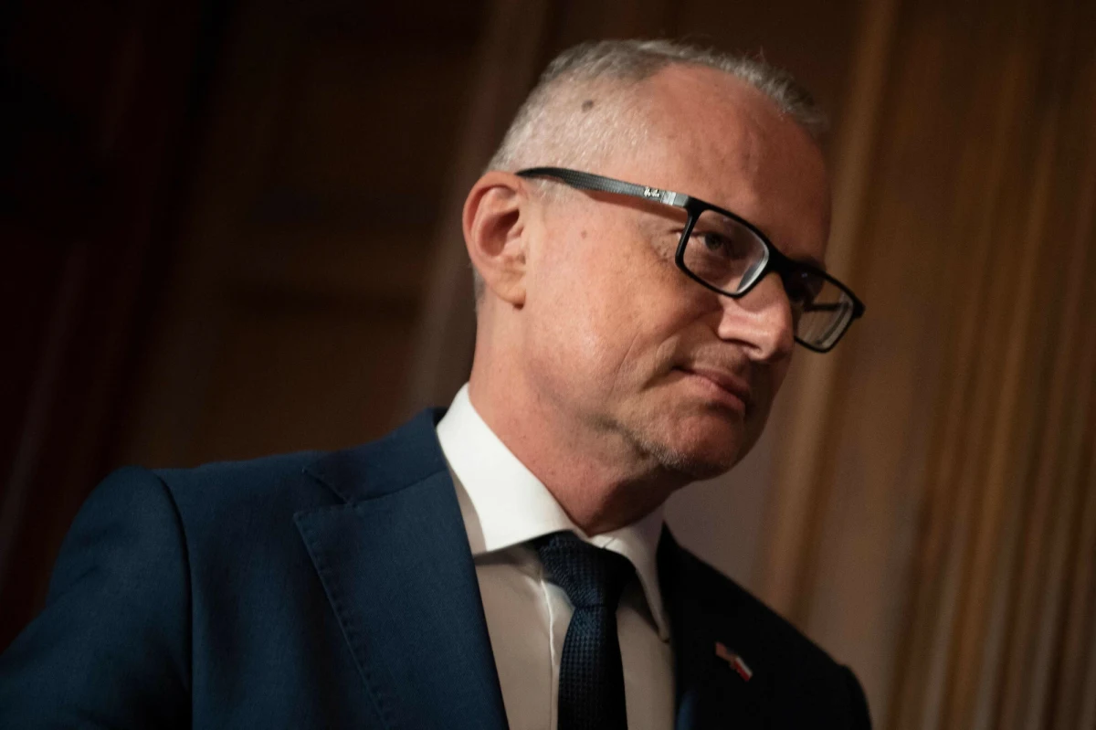 Ambasada Polski w Stanach Zjednoczonych odpowiedziała na list kilku środowisk polonijnych, "które stanowczo sprzeciwiają się głębszemu angażowaniu Polski w wojnę" w Ukrainie. "Jesteśmy zaniepokojeni treścią i tonem wypowiedzi, odzwierciedlających retorykę Kremla" - głosi oświadczenie polskiej placówki dyplomatycznej w USA.