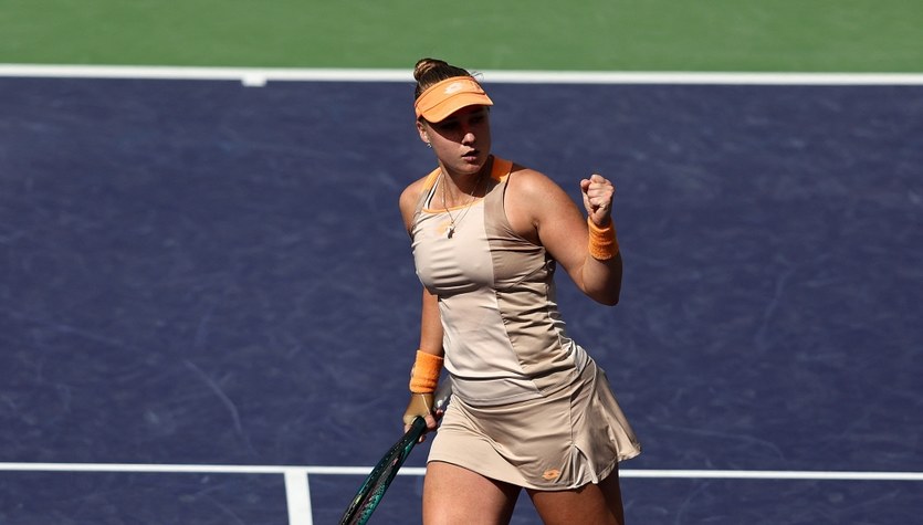 tenis ziemny, wyniki żywo, Radwańska, Domachowska, ATP, WTA, Wimbledon, US Open, Australian Open, French Open Rosjanka zagrała dla Sabalenki. Kolejna gwiazda odpada z Indian Wells, co za rewanż