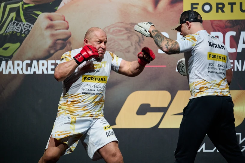 Atakowali go we trzech i skończyło się dramatem. Szalona walka na PRIME MMA