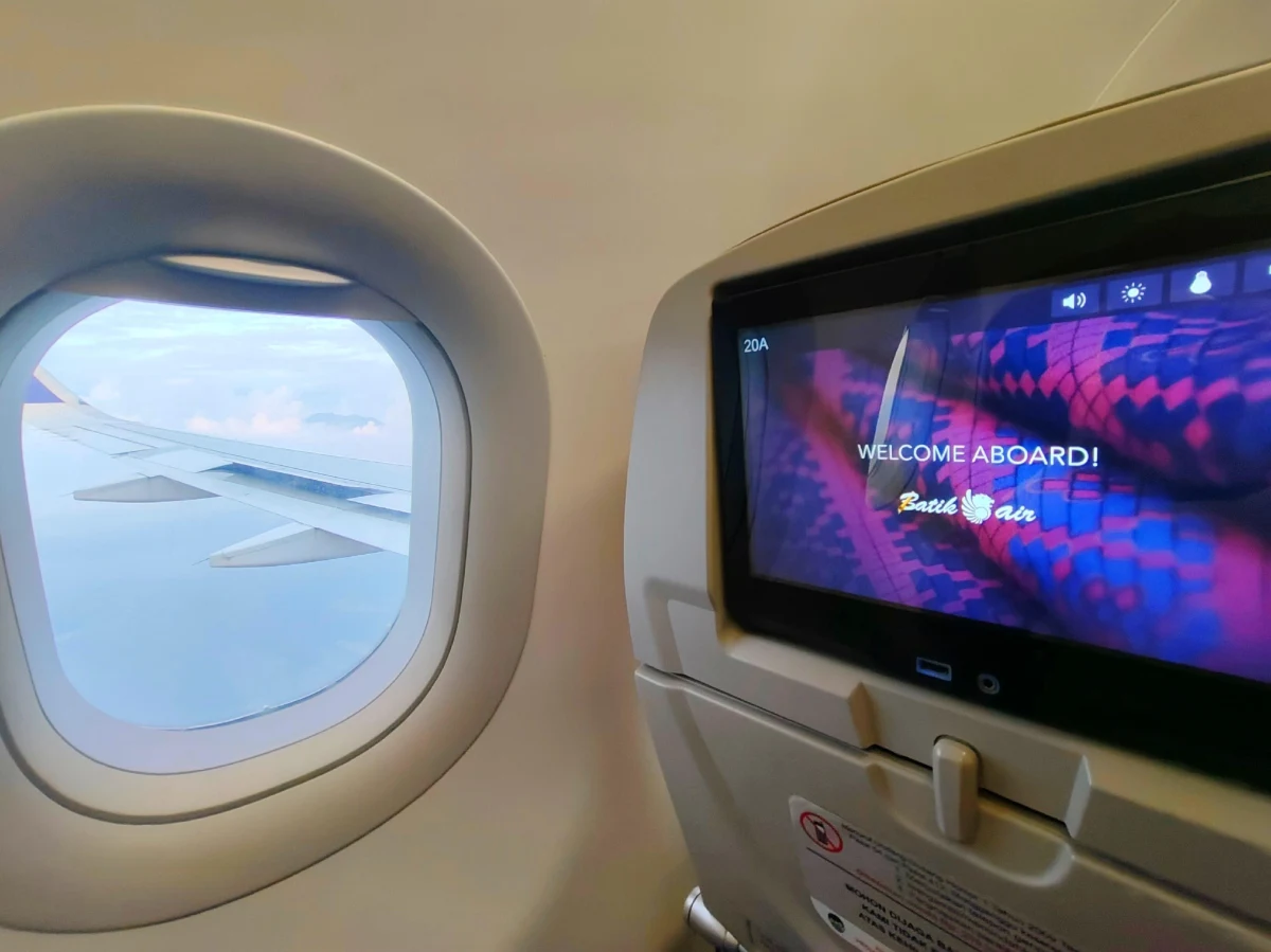 Prawie pół godziny leciał nad Indonezją samolot, którego obaj pilocie zasnęli. Na pokładzie maszyny było 153 pasażerów. 