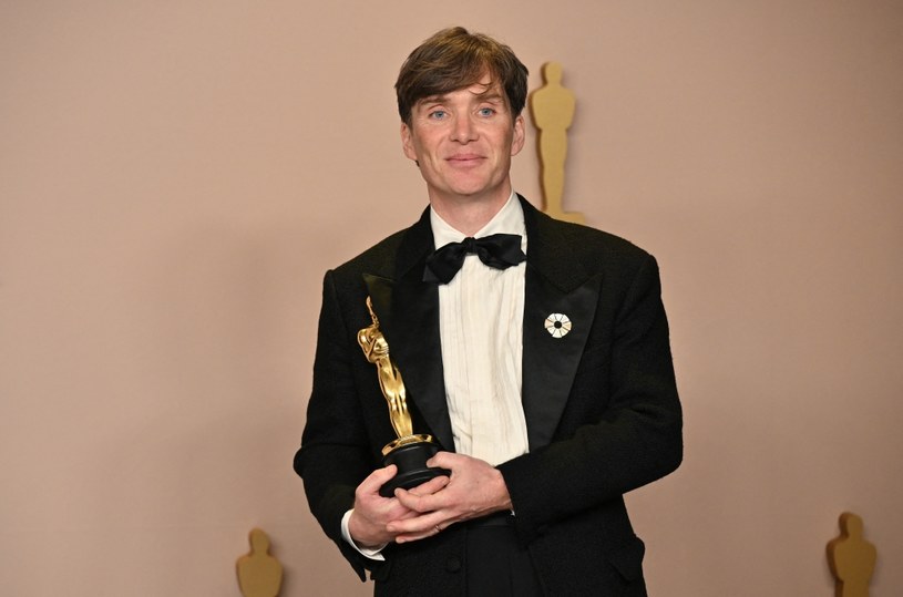Cillian Murphy został nagrodzony na 96. ceremonii rozdania Oscarów. Zdobył statuetkę za występ w filmie Christophera Nolana - "Oppenheimer". "Jestem bardzo dumnym Irlandczykiem" - powiedział ze sceny.