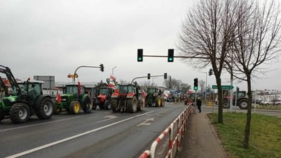 ​Rolnicy na drogach Wielkopolski. Blokady były w całym województwie