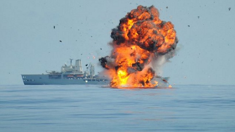 Siły Zbrojne Ukrainy dokonały spektakularnego ataku na rosyjski statek zbiornikowy, który znajdował się w Zatoce Dnieprowskiej. Na jego pokładzie znajdowało się jedno z centrów dowodzenia.