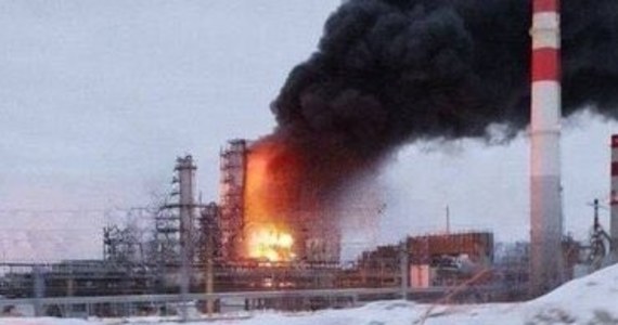 Rosyjskie miasta Orzeł i Kstów dzieli w linii prostej ok. 630 km, ale łączy jedno - w obu minionej nocy doszło do ataku dronów na rafinerie. Ukraińcy nie ustają w uderzaniu na obiekty przemysłu naftowego i gazowego, chcąc zadać bolesny cios rosyjskiej gospodarce.