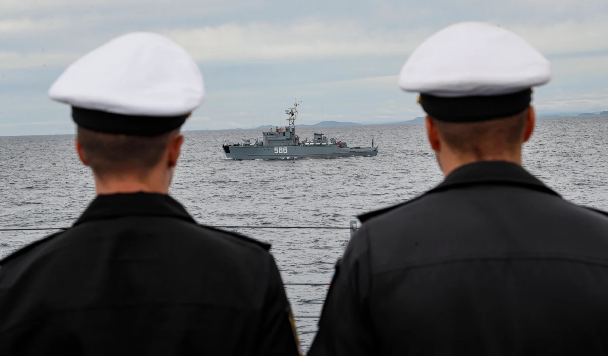 Rosja, Chiny i Iran rozpoczęły wspólne manewry morskie w Zatoce Omańskiej. Ćwiczenia odbywają się na tle rosnącego napięcia na Bliskim Wschodzie, a także pogłębiającej się współpracy Rosji i Iranu w kontekście wojny na Ukrainie.