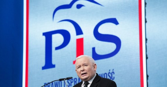 Jarosław Kaczyński zapowiedział, że stawi się przed komisją śledczą ds. Pegasusa. Prezes Prawa i Sprawiedliwości zaznaczył, że zeznawanie przed komisją jest jego obowiązkiem.
