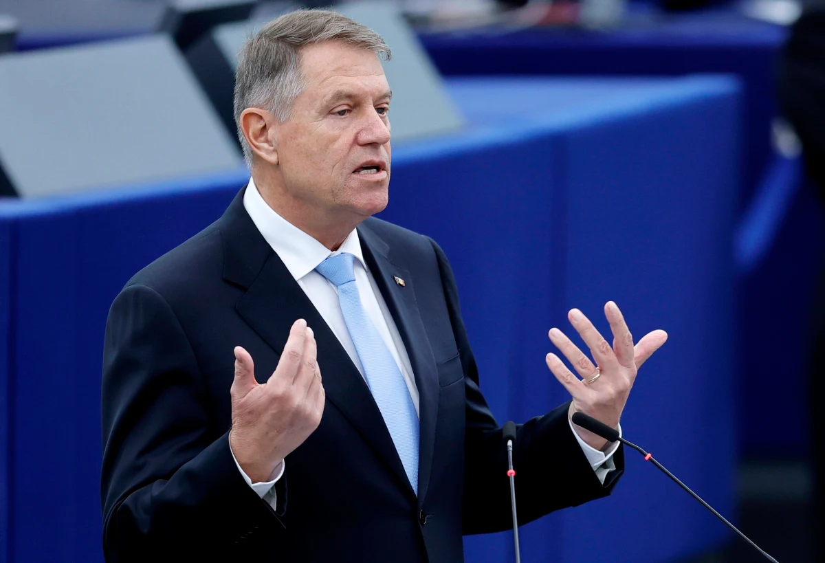 Prezydent Rumunii Klaus Iohannis poinformował we wtorek, że zdecydował się ubiegać o stanowisko sekretarza generalnego NATO. Iohannis stwierdził, że Europa Wschodnia wnosi znaczący wkład "w dyskusje i decyzje NATO".