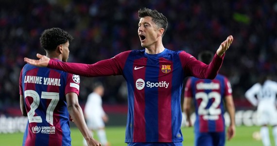 Barcelona pokonała u siebie Napoli 3:1 i po raz pierwszy od czterech lat awansowała do ćwierćfinału piłkarskiej Ligi Mistrzów. Jedną z bramek zdobył Robert Lewandowski. W najlepszej "ósemce" zagra też Arsenal Londyn Jakuba Kiwiora, który wyeliminował FC Porto po karnych.